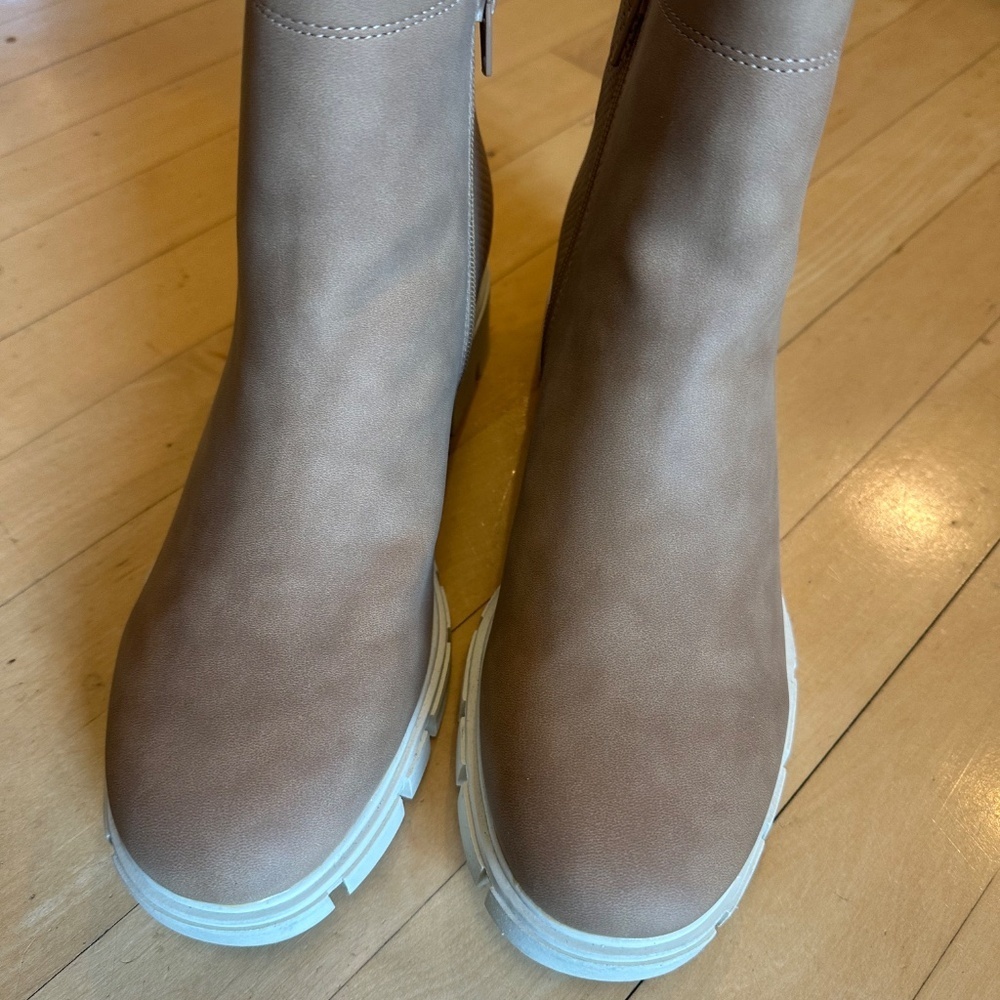 Like NEW Journey Jeeva Block heel boots, 10  PG1415 - Picture 5 of 6